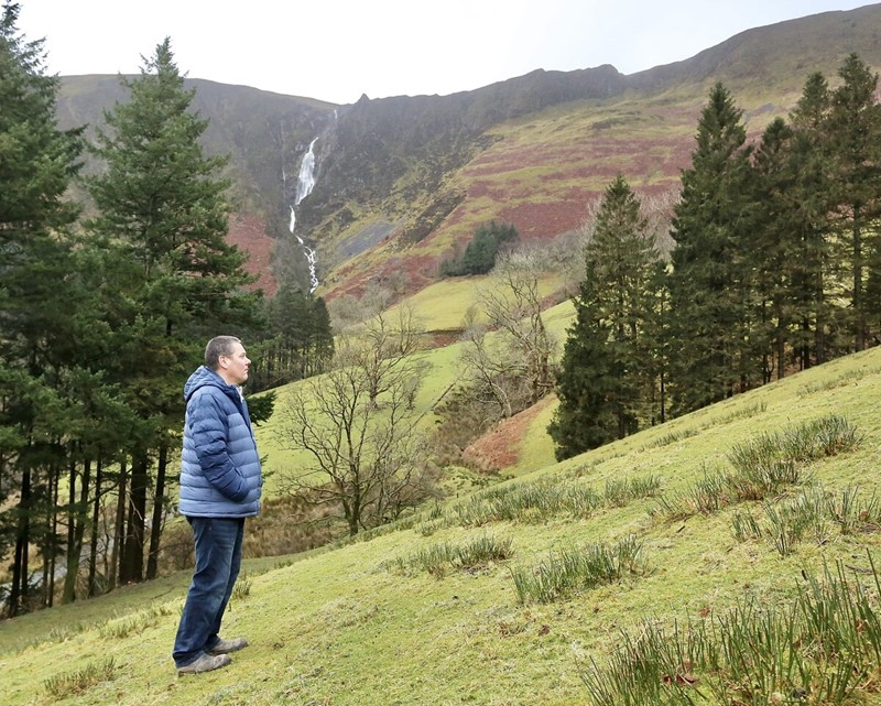 Aled Wyn Jones on farm, Ty'n y Braich