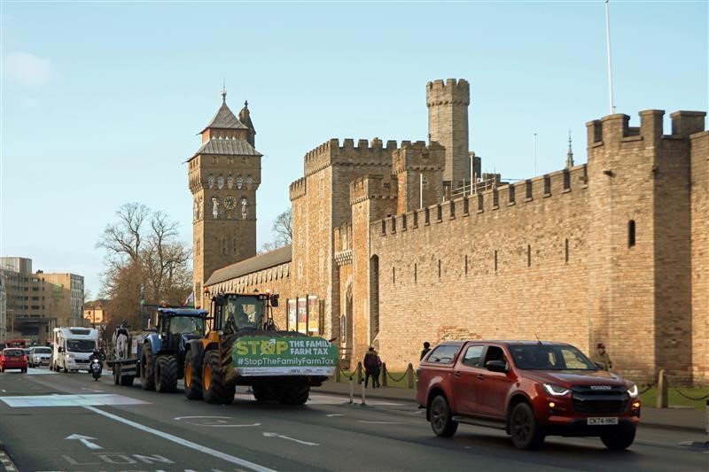 Tractors outside Cardiff caslte