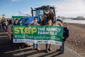 NFU_Deputy_President_David_Exwood_with_farmers_in_Worthing